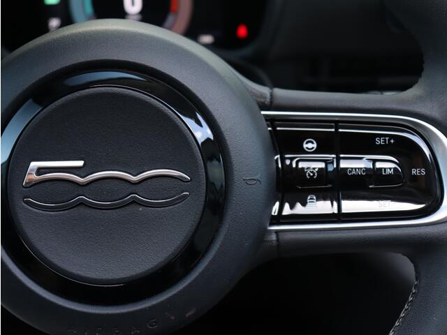 Fiat E-500 Cabrio La Prima by Bocelli 42 kWh | JBL | Winter | Camera | 17