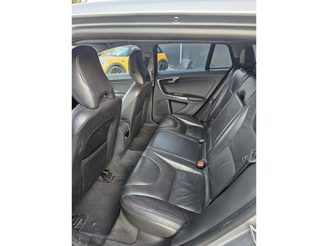 Volvo V60 2.4 D6 AWD Plug-In Hybrid Summum