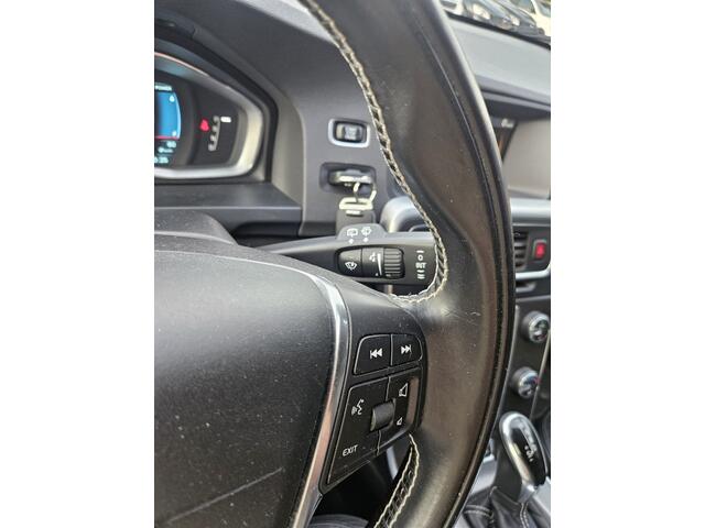 Volvo V60 2.4 D6 AWD Plug-In Hybrid Summum