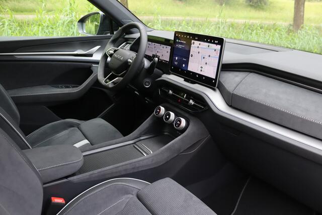 Skoda Kodiaq iV 1.5 TSI PHEV Sportline Pano/Matrix LED/ACC/Keyless/Camera/20/Elek. stoel+mem/Trekhaak wegkl.