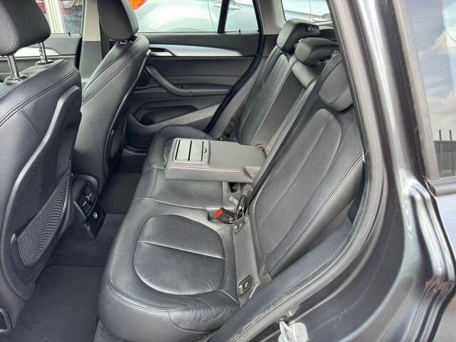 BMW X1 sDrive18i High Executive | 1e eigenaar | Automaat | Afneembare trekhaak | Airco | Elektrische ramen | Navigatie | e APK | NAP |