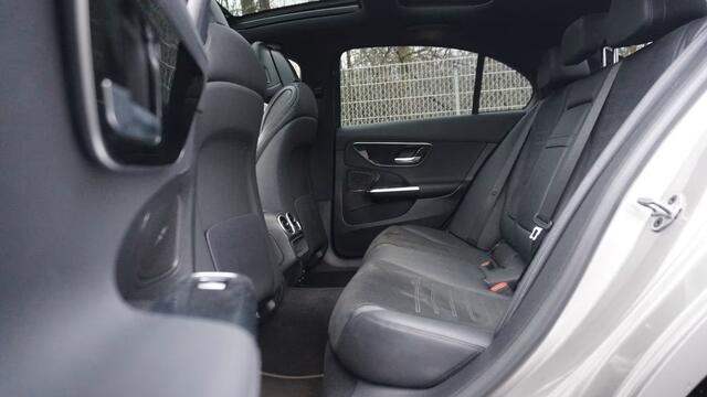 Mercedes-Benz C-Klasse 200 AMG  ADAPT. LED, PANORAMA, ALARM, WINTERPACK, 19-inch LMV, SPIEGEL-PACK  1e EIG - UNFALLFREI   INFORMEER OOK NAAR ONZE AANTREKKELIJKE FIN