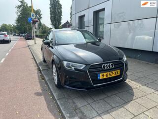 AUDI A3 SPORTBACK 1.6 TDI DSG 5D PDC Xenon