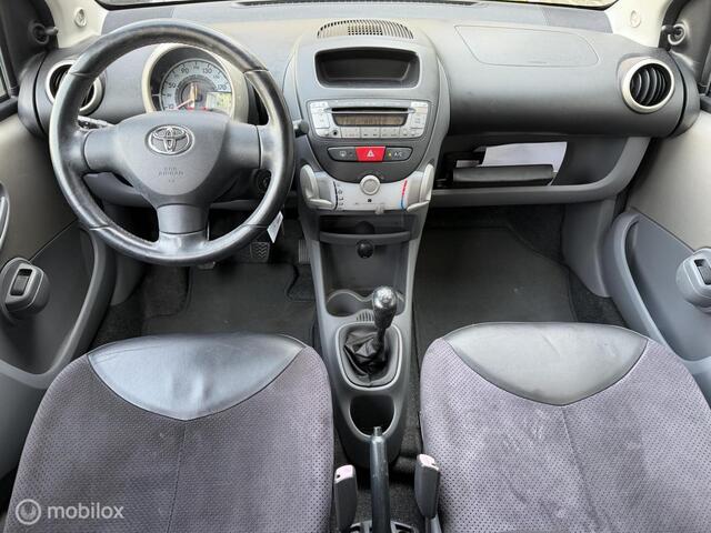 Toyota Aygo 1.0-12V Sport/ O. HISTORIE/ AIRCO/ 5 DEURS/ APK