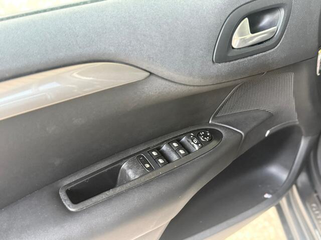 Citroen C4 1.6 THP massagestoelen / stoelverwarming / Automaat