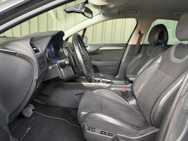 Citroen C4 1.6 THP massagestoelen / stoelverwarming / Automaat