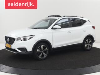 MG ZS MG Luxury 45 kWh | SOH 91,3% | Panoramadak | Leder | Stoelverwarming | Trekhaak | Adaptive cruise | Camera | Carplay | Keyless | Navigatie | Climate control