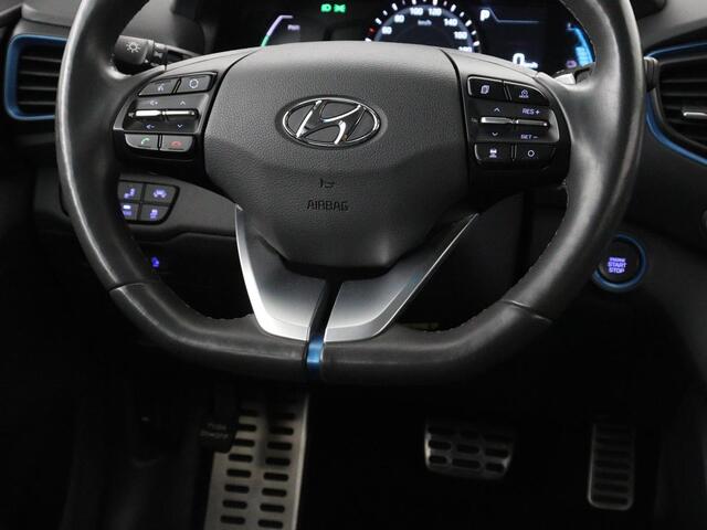 Hyundai Ioniq 1.6 GDi PHEV Premium | Stoelventilatie | Leder | Camera | Carplay | Infinity Sound | Climate control | Stoelverwarming | Bi-Xenon | Adaptive cru