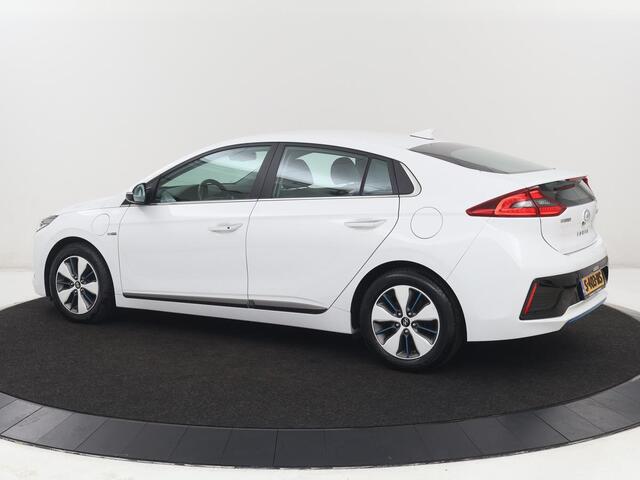 Hyundai Ioniq 1.6 GDi PHEV Premium | Stoelventilatie | Leder | Camera | Carplay | Infinity Sound | Climate control | Stoelverwarming | Bi-Xenon | Adaptive cru