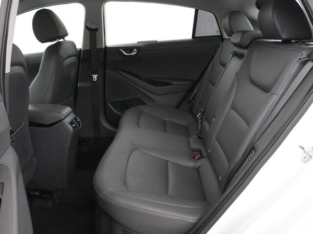 Hyundai Ioniq 1.6 GDi PHEV Premium | Stoelventilatie | Leder | Camera | Carplay | Infinity Sound | Climate control | Stoelverwarming | Bi-Xenon | Adaptive cru