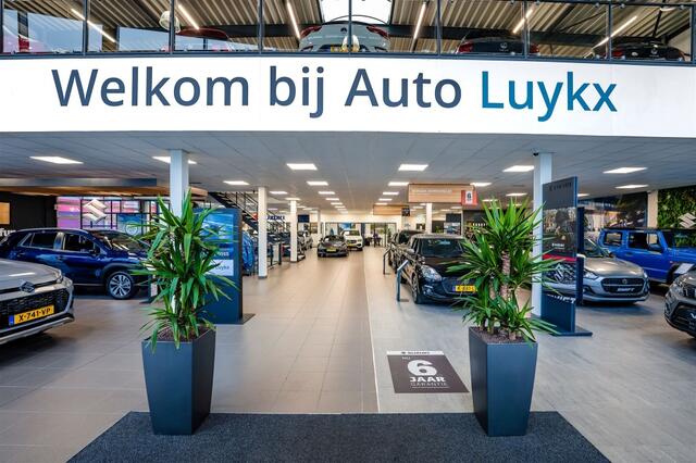 Suzuki Swift 1.2 Stijl Smart Hybrid | Navigatie | Adaptieve Cruise Control | Parkeercamera
