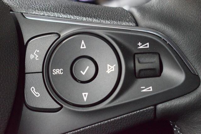 Opel Mokka Mokka-e Elegance 50-kWh | SOH 99,8% | NAVIGATIE 10 SCHERM | WINTER PAKKET |