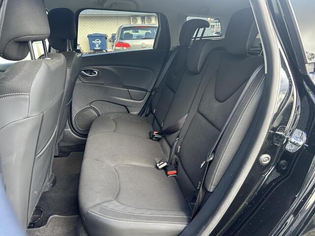Renault Clio Estate 0.9 Limited / Navigatie / Lichtmetalen Velgen / 1e Eigenaar / Dealer Onderhouden / Parkeersensoren / Cruise Control / Airco / Trekhaak /