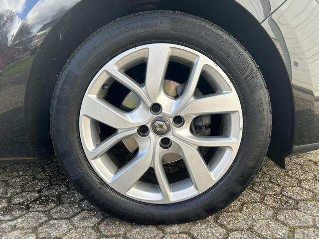 Renault Clio Estate 0.9 Limited / Navigatie / Lichtmetalen Velgen / 1e Eigenaar / Dealer Onderhouden / Parkeersensoren / Cruise Control / Airco / Trekhaak /