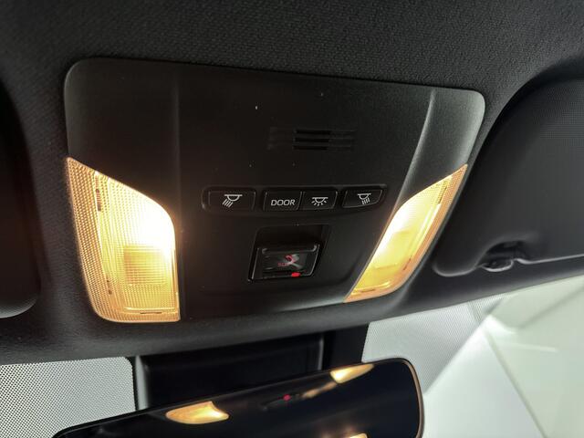 Toyota Corolla Touring Sports 2.0 Hybrid Style | PDC | Blind Spot | Stuur / Stoelverwarming | RES CBE t/m maandag 8 juni