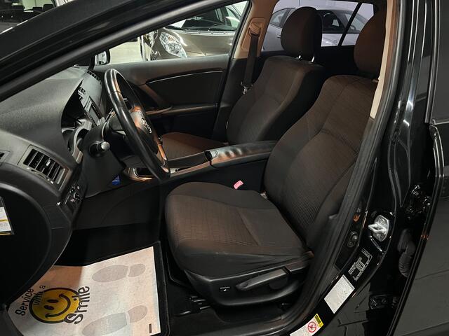 Toyota Avensis Wagon 1.8 VVTi Dynamic NAVIGATIE / LM VELGEN