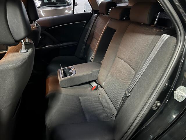 Toyota Avensis Wagon 1.8 VVTi Dynamic NAVIGATIE / LM VELGEN