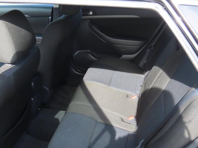 Toyota Avensis Wagon 1.8 VVTi Luna Zeer nette auto Rijdt perfect  Trekhaak 