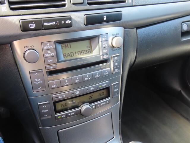 Toyota Avensis Wagon 1.8 VVTi Luna Zeer nette auto Rijdt perfect  Trekhaak 