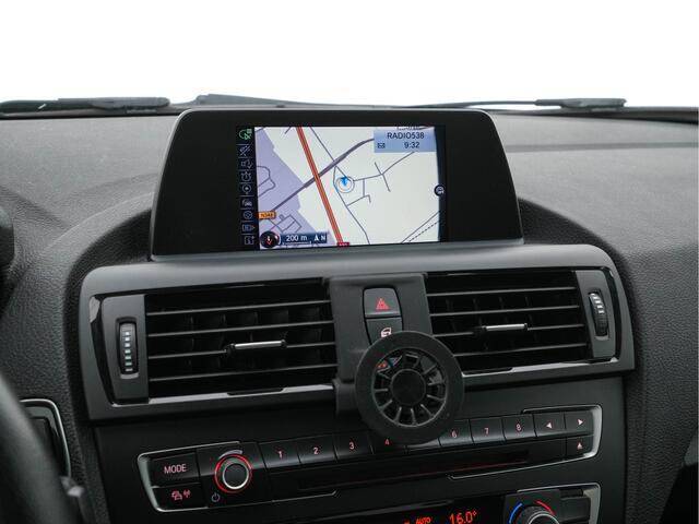 BMW 2-Serie Coup� 218d Executive Aut. XENON | NAVI-FULLMAP | SPORTSEATS | PRIVACY-GLASS | ECC | PDC | CRUISE | 17''ALU