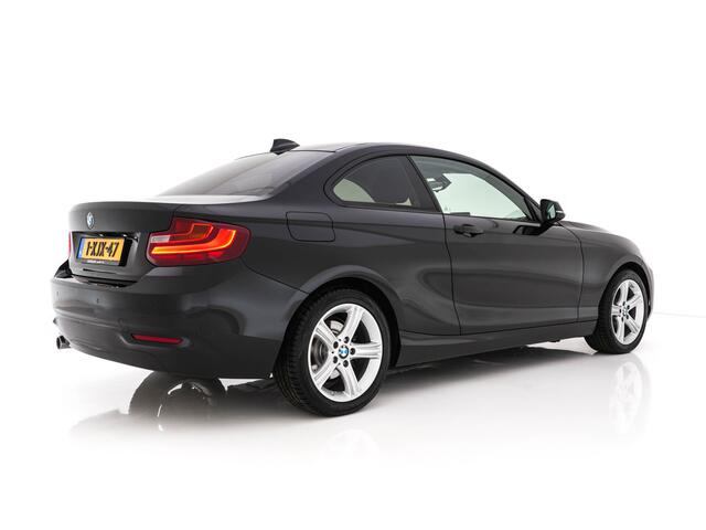 BMW 2-Serie Coup� 218d Executive Aut. XENON | NAVI-FULLMAP | SPORTSEATS | PRIVACY-GLASS | ECC | PDC | CRUISE | 17''ALU