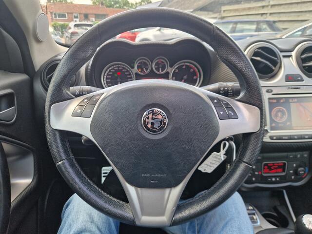 Alfa Romeo Mito 1.3 JTDm ECO Essential Leer, Navi, Panoramadak
