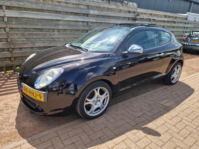 Alfa Romeo Mito 1.3 JTDm ECO Essential Leer, Navi, Panoramadak