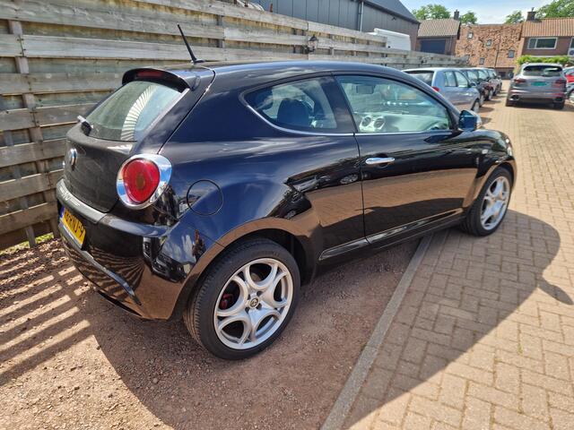 Alfa Romeo Mito 1.3 JTDm ECO Essential Leer, Navi, Panoramadak