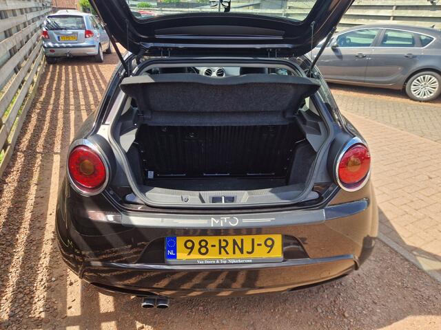 Alfa Romeo Mito 1.3 JTDm ECO Essential Leer, Navi, Panoramadak