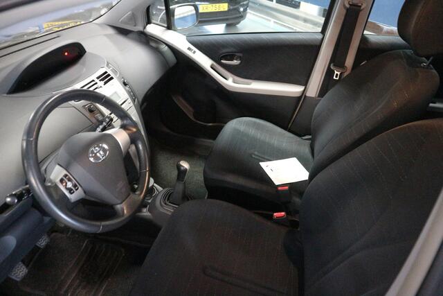 Toyota Yaris 1.3 VVTi Luna / NAP / ODH HISTORIE / AIRCO / TOP DEAL   
