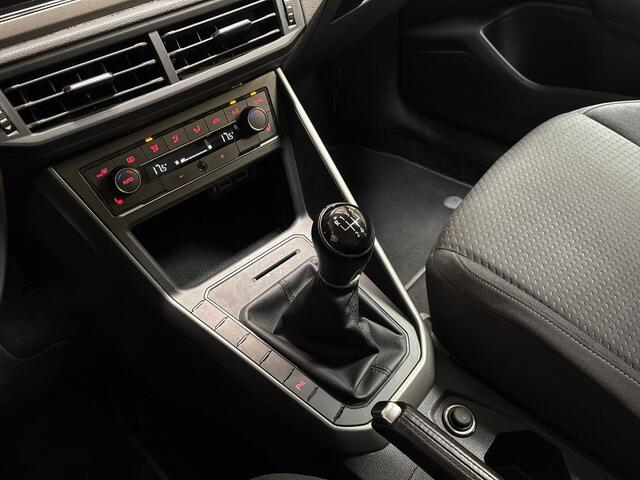 Volkswagen Polo 1.0 TSI Sportline APPLE CARPLAY, GROOT NAVI, CLIMATE, STOELVERWARMING, SPORTSTOELEN, CRUISE, PARKEERSENSOREN, LM VELGEN, E APK, STAAT