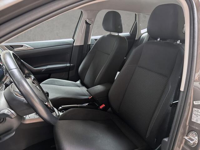 Volkswagen Polo 1.0 TSI Sportline APPLE CARPLAY, GROOT NAVI, CLIMATE, STOELVERWARMING, SPORTSTOELEN, CRUISE, PARKEERSENSOREN, LM VELGEN, E APK, STAAT