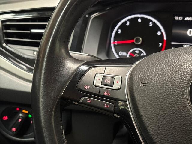 Volkswagen Polo 1.0 TSI Sportline APPLE CARPLAY, GROOT NAVI, CLIMATE, STOELVERWARMING, SPORTSTOELEN, CRUISE, PARKEERSENSOREN, LM VELGEN, E APK, STAAT