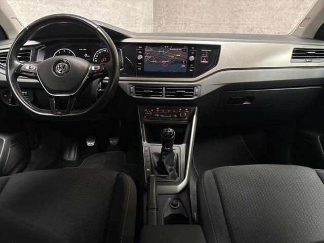 Volkswagen Polo 1.0 TSI Sportline APPLE CARPLAY, GROOT NAVI, CLIMATE, STOELVERWARMING, SPORTSTOELEN, CRUISE, PARKEERSENSOREN, LM VELGEN, E APK, STAAT
