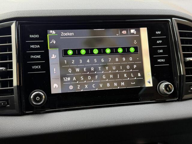 Skoda Karoq 1.5 TSI ACT Sportline Business Automaat Panoramadak | Trekhaak uitklapbaar | Adaptieve cruise control | Stoelverwarming | Climate control | LED 
