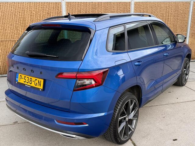 Skoda Karoq 1.5 TSI ACT Sportline Business Automaat Panoramadak | Trekhaak uitklapbaar | Adaptieve cruise control | Stoelverwarming | Climate control | LED 