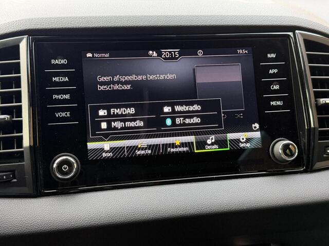 Skoda Karoq 1.5 TSI ACT Sportline Business Automaat Panoramadak | Trekhaak uitklapbaar | Adaptieve cruise control | Stoelverwarming | Climate control | LED 