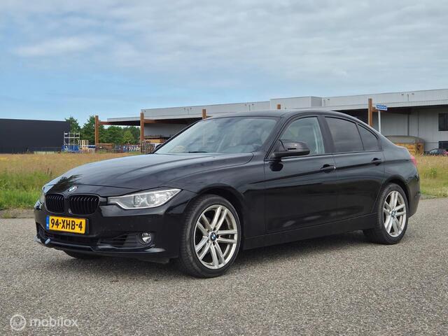 BMW 3-Serie 320i Upgrade Edition Automaat ZEER SCHERPE PRIJS