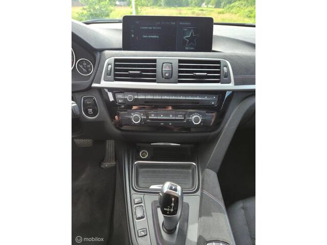 BMW 3-Serie 320i Upgrade Edition Automaat ZEER SCHERPE PRIJS