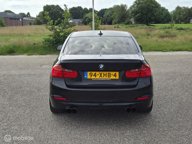 BMW 3-Serie 320i Upgrade Edition Automaat ZEER SCHERPE PRIJS