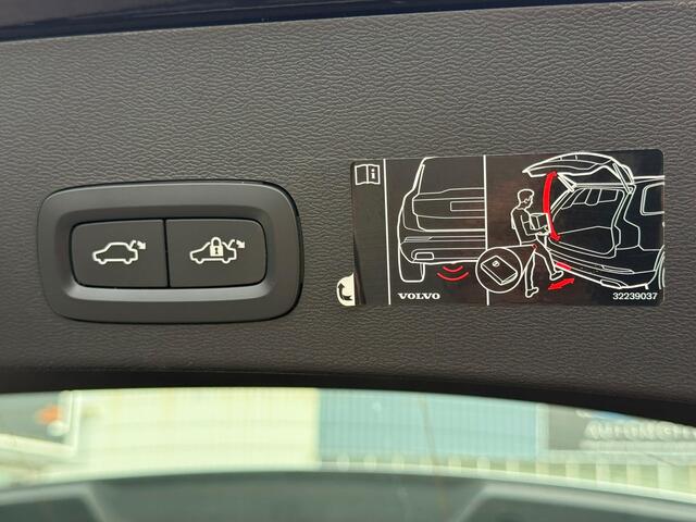 Volvo XC40 1.5 T5 Recharge Inscription | Panoramadak | Leder