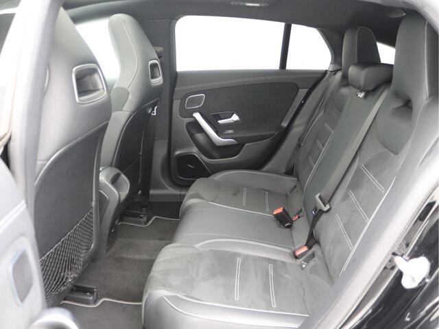 Mercedes-Benz CLA Shooting Brake 250 e AMG Pano, Distronic, Camera, Burmester