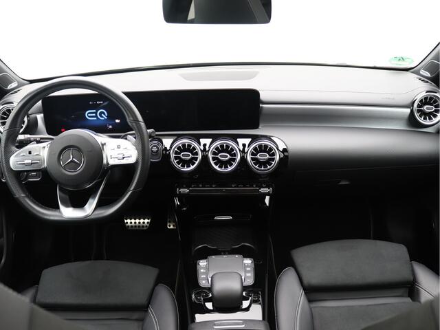Mercedes-Benz CLA Shooting Brake 250 e AMG Pano, Distronic, Camera, Burmester