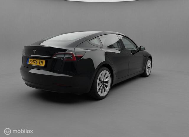 Tesla Model 3 RWD Standard Plus 60 kWh LFP | SOH 89,4% | BTW-auto | AMD Ryzen | Warmtepomp | APK 04/2027