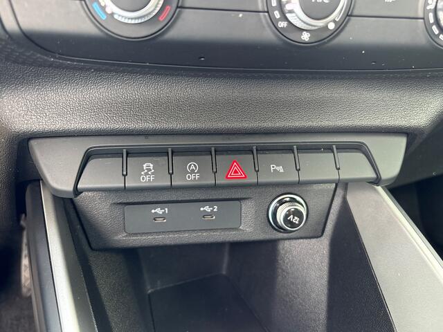 Audi A1 Sportback 25 TFSI CARPLAY/ PARKEERSENSOREN/ NAVI