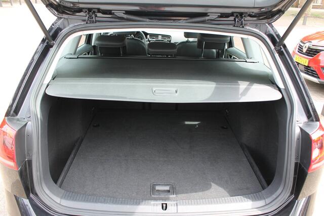 Volkswagen Golf Variant 1.2 TSI Business Edition Clima Navi Camera Cruise