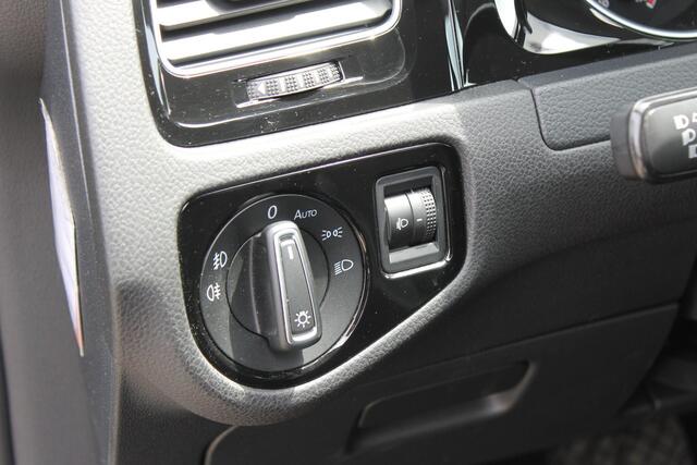 Volkswagen Golf Variant 1.2 TSI Business Edition Clima Navi Camera Cruise