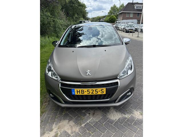 Peugeot 208 1.2 PureTech Premi�re | 110PK | Distr vv | NAP | Pano | Achteruitrijdcam