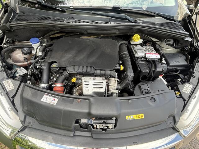 Peugeot 208 1.2 PureTech Premi�re | 110PK | Distr vv | NAP | Pano | Achteruitrijdcam