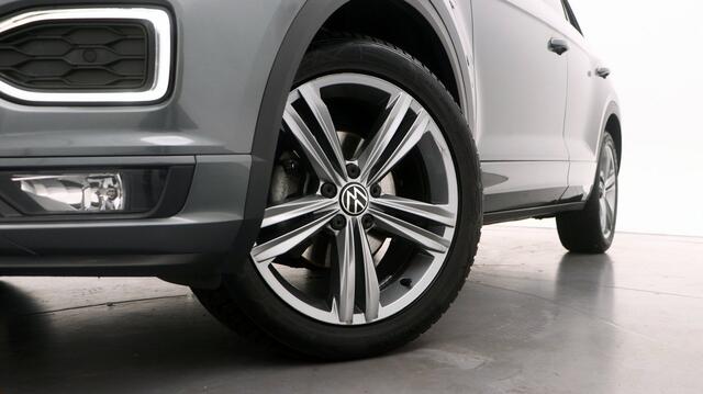 Volkswagen T-ROC 1.5 TSI 150pk Sport Business R / Trekhaak / Panoramadak / Navigatie / Camera